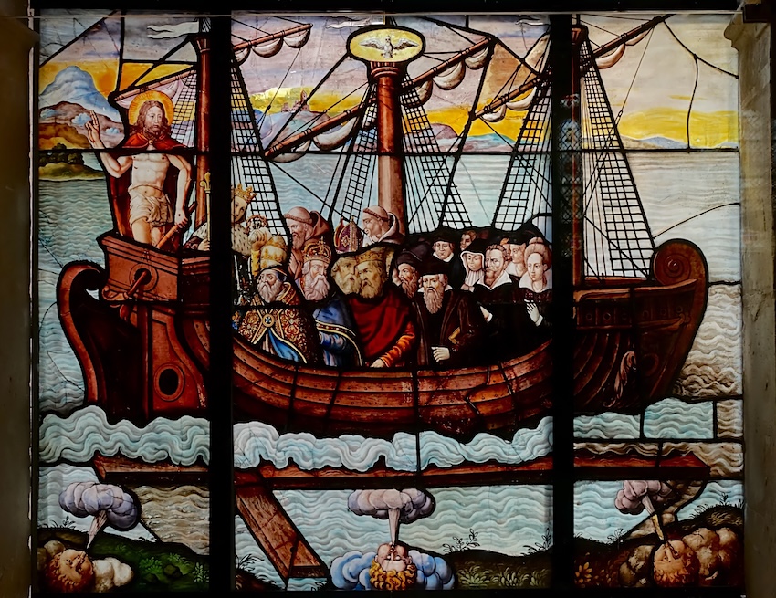 le vaisseau de l'Eglise flotte sur le bois de la Croix
