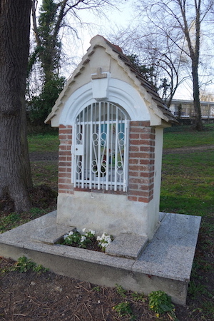 Montereau-Fault-Yonne : Oratoire Nossa Senhora de Fátima
