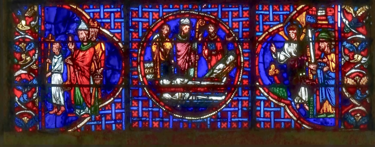 [1] Lucien conduit l'évêque de Jérusalem à l'emplacement où se trouvent les reliques [2] Jean fait ouvrir les sarcophages de Nicodème, Gamaliel et Étienne [3] un ange armé d'un glaive et deux hommes