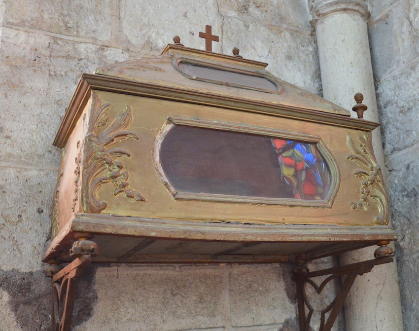 « la châsse de Saint Blaise »<br />Eglise Notre-Dame - Moret-sur-Loing 77