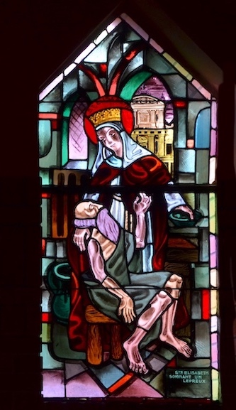 Ste Elisabeth soignant un lépreux<br>Chapelle des franciscains - Paris (14)