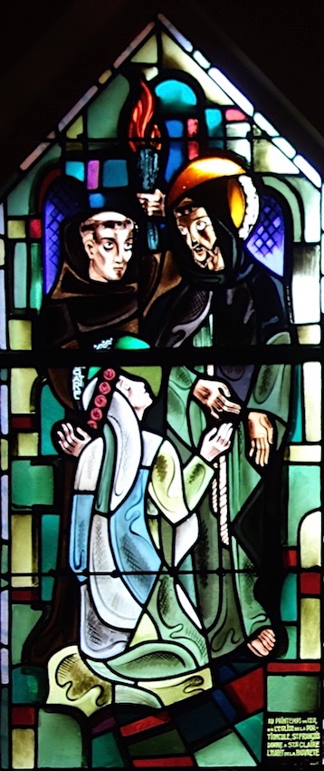 Au printemps de 1212, St François donne à Ste Claire l'habit de la pauvreté<br>Chapelle des franciscains - Paris (14)