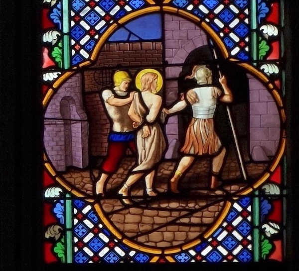 [12] Jean-Baptiste est arrêté et mis en prison sur ordre d'Hérode.<br>Cathédrale St Quentin - Quimper 29