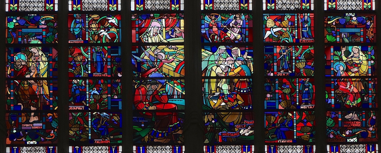 Rencontre à la Porte dorée, Naissance de Vierge et Visitation. Un Arbre de Jessé divisé en deux est intercalé (panneaux 2 et 5).<br>vitrail de <b>Jean-Jacques Gruber</b> (1933).