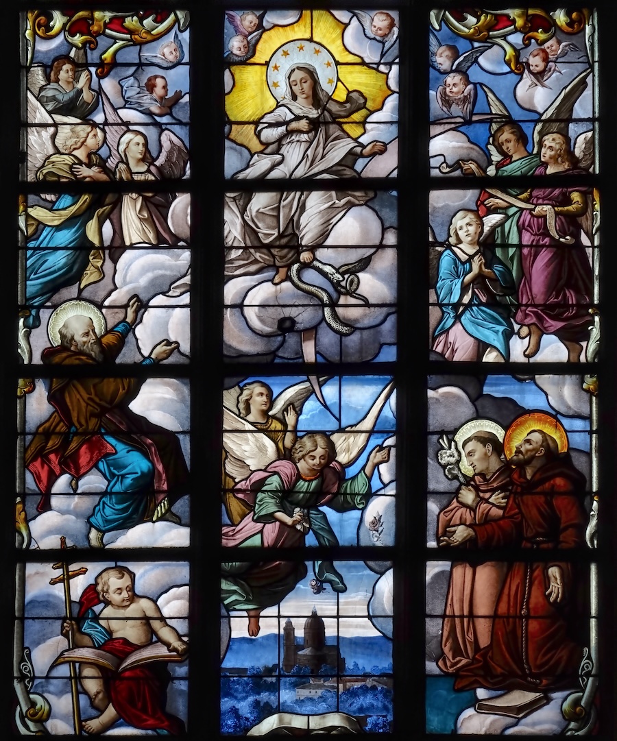 à gauche, Saint Jean Chrysostome, à droite, Saint François d'Assise, Saint Antoine de Padoue